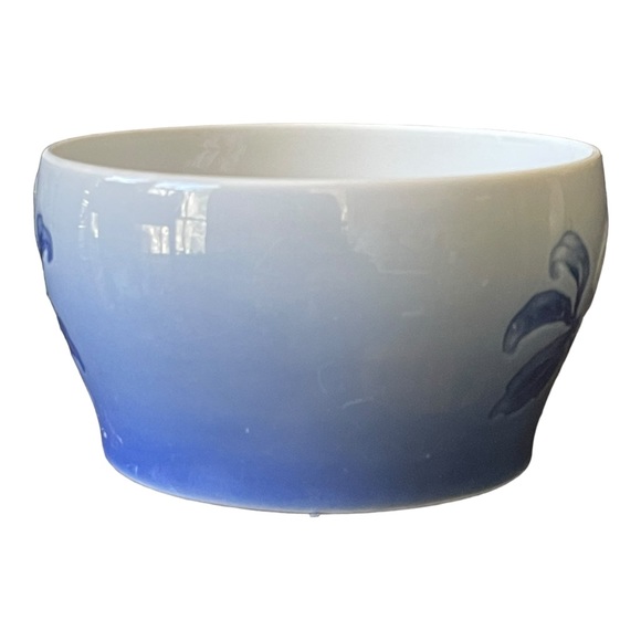 Vintage Bing & Grondahl Creamer and Sugar Set, Made in Denmark - Picture 8 of 16